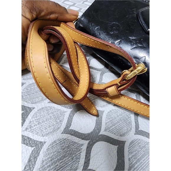Authentic Louis Vuitton Monogram Vernis Bellflower PM Shoulder/Crossbody Bag Bla - Picture 10 of 15